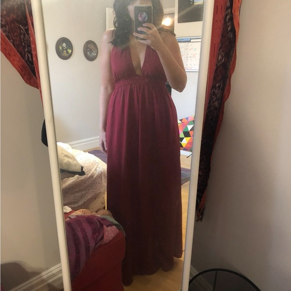 Long Low Cut Red Dress - Picture 2 of 2